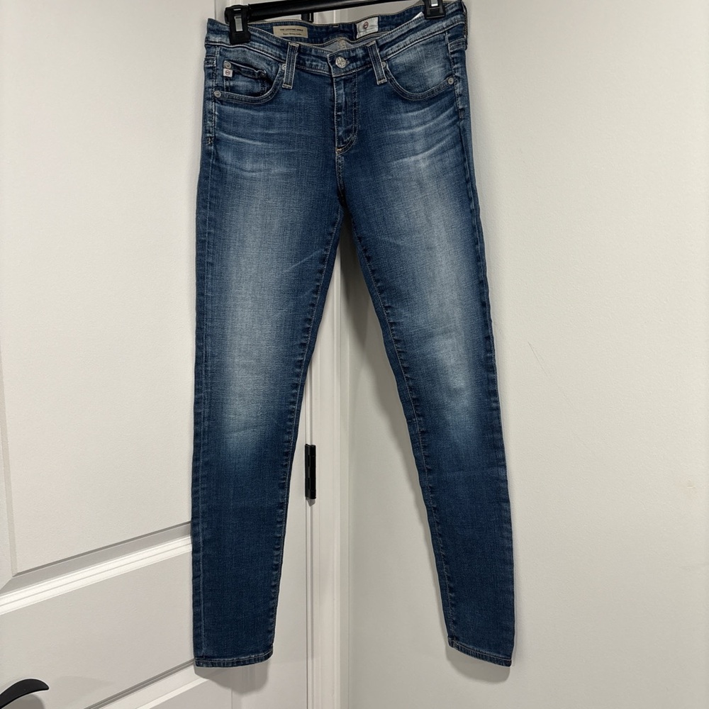 Women’s Blue Skinny Jeans - Classic Washed Denim